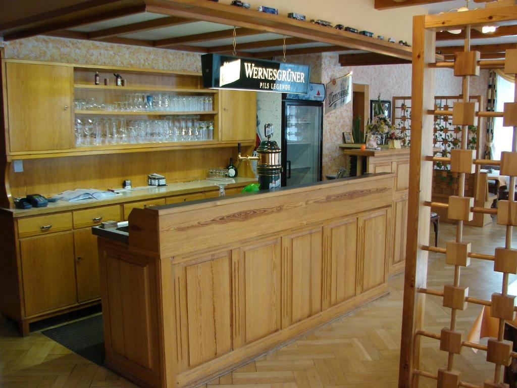 Hotel-Restaurant-Adler Райхенбах-им-Фогтланд Экстерьер фото